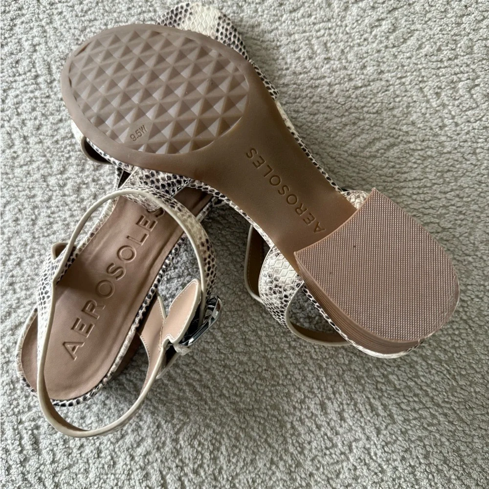 AEROSOLES Cream Brown Heeled Sandals with Woven Texture
Size is 9 1/2 wide. - Picture 2 of 3